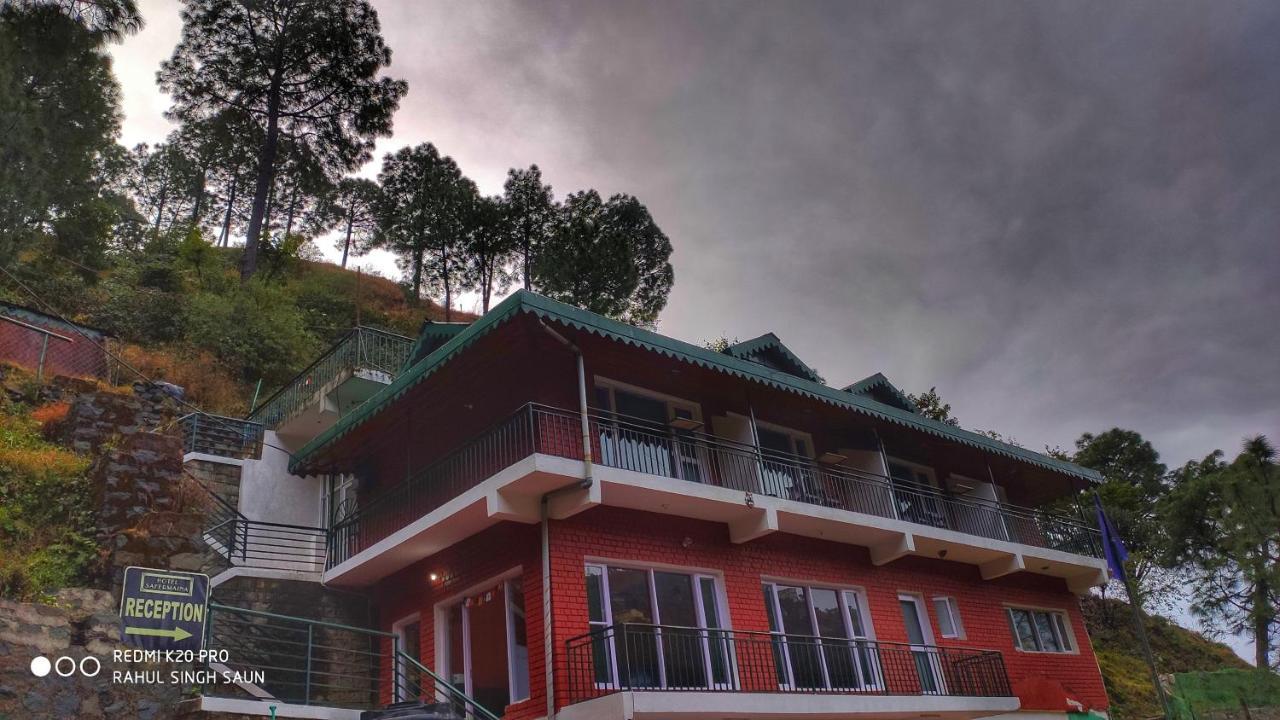 Safarmaina Resort Kasauli Exterior foto