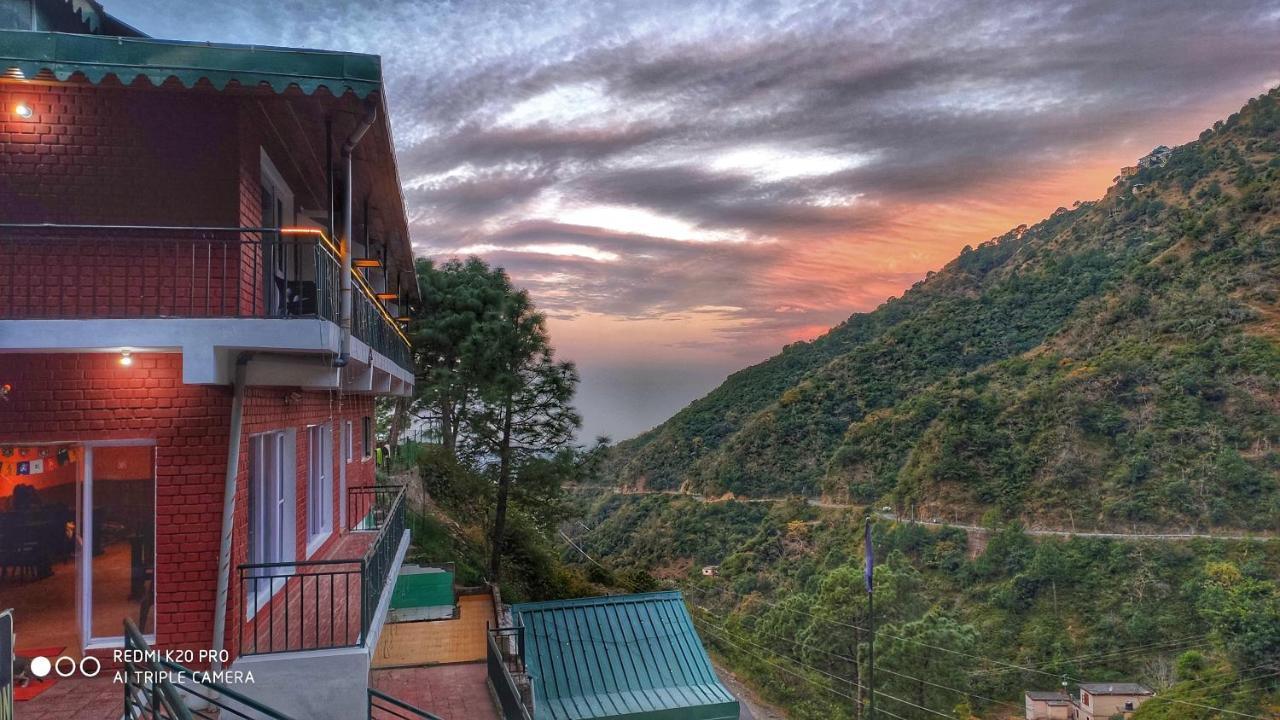 Safarmaina Resort Kasauli Exterior foto